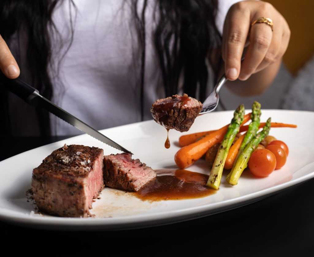Ritzi Italian Restaurant in Dubai - MIlan Steak